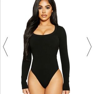 NAKED WARDROBE OH SO SNATCHED BODYSUIT M